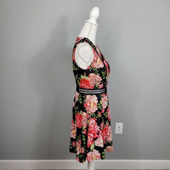 Disney Floral Sleeveless Dress. Black S#26 - Picture 8 of 15